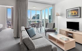Oaks Brisbane Festival Suites